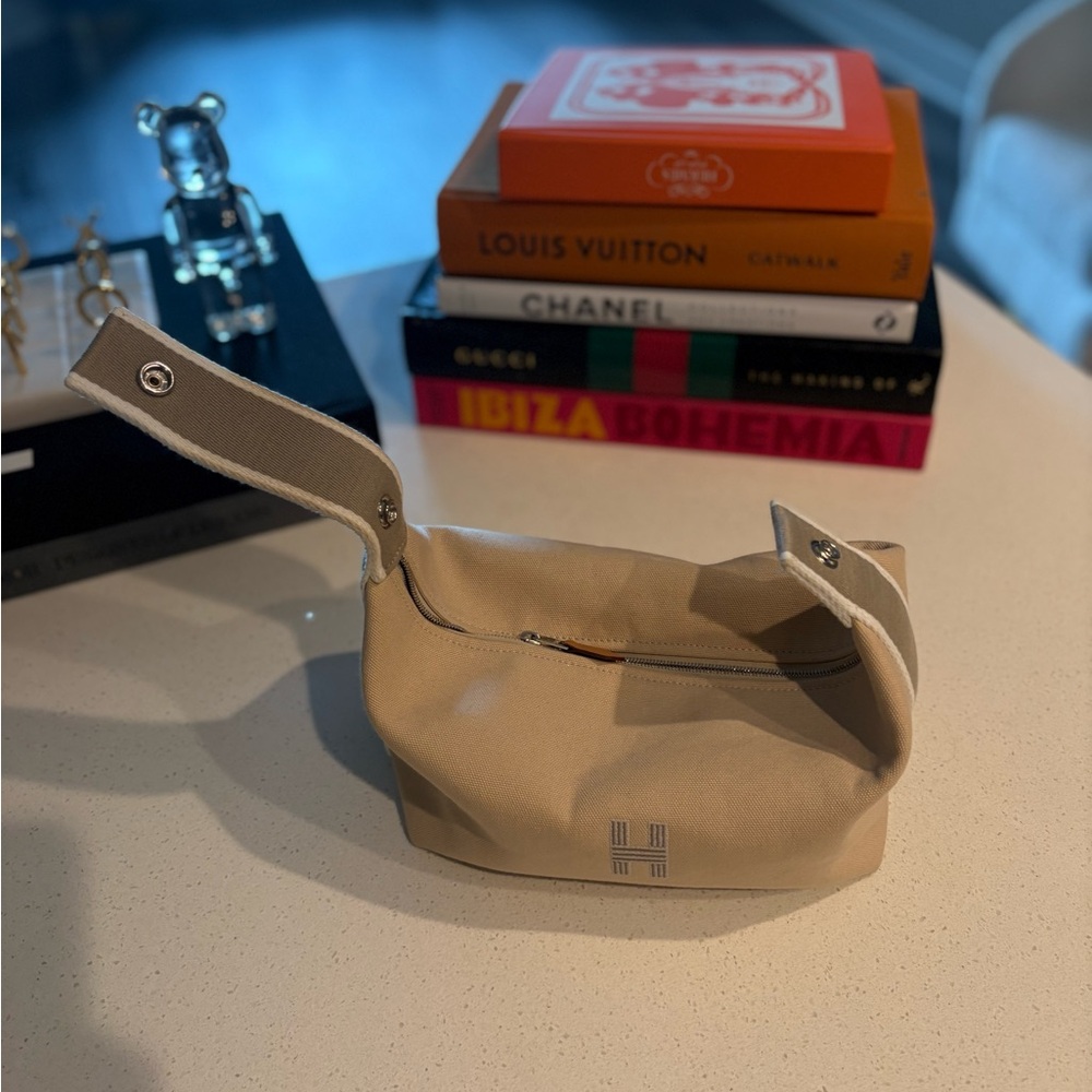 Hermès Beige Canvas Pouch - Picture 2 of 7